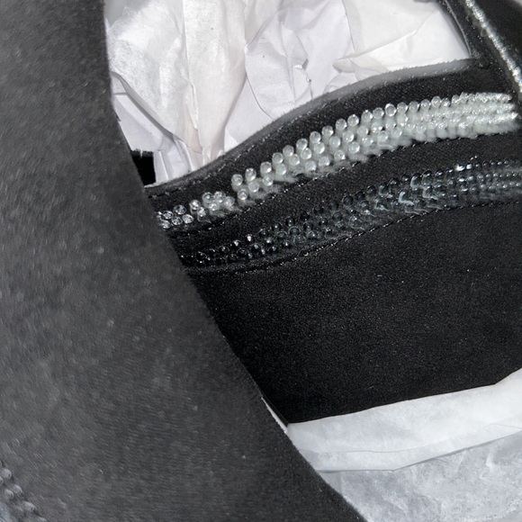 Embellished Rhinestone Trim Cushioned Almond Toe Stiletto Zip-Up Dress Booties - Picture 10 of 10